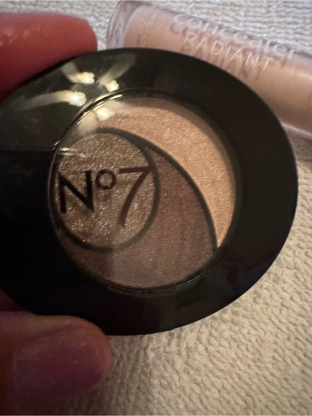 Radiant Concealer and Shimmer Eyeshadow Duo - Bronze & concealer